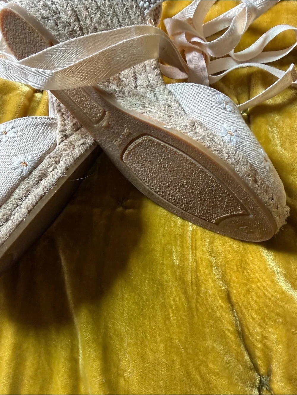 Sezane Beige with embroided daisies Espadrille Platform Sandals - Women